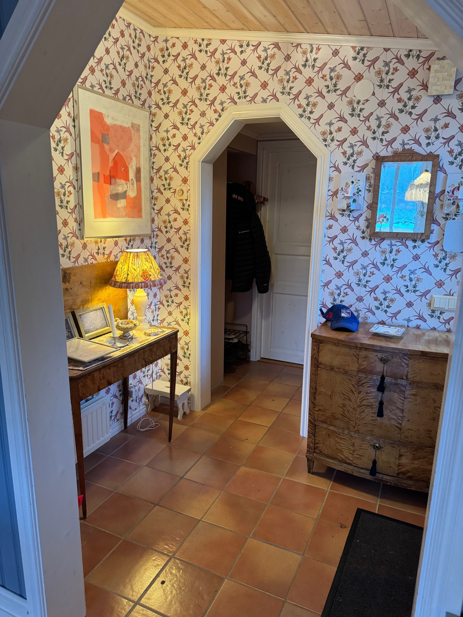 gang ved inngangen Galleribilde