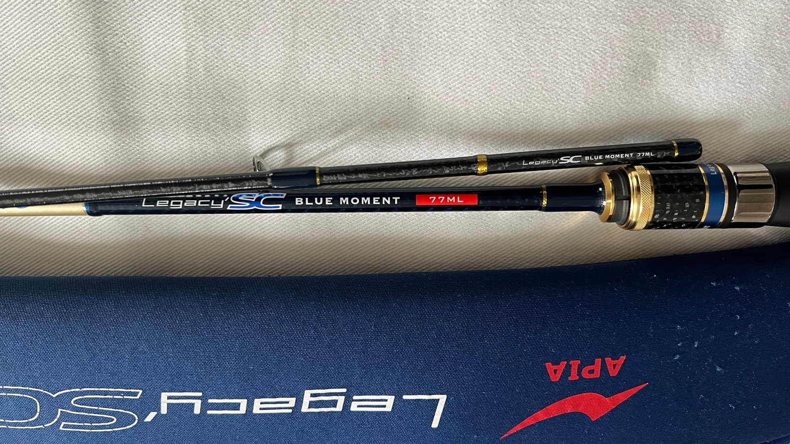 Apia Legacy Blue Moment 77ML | FINN-torget