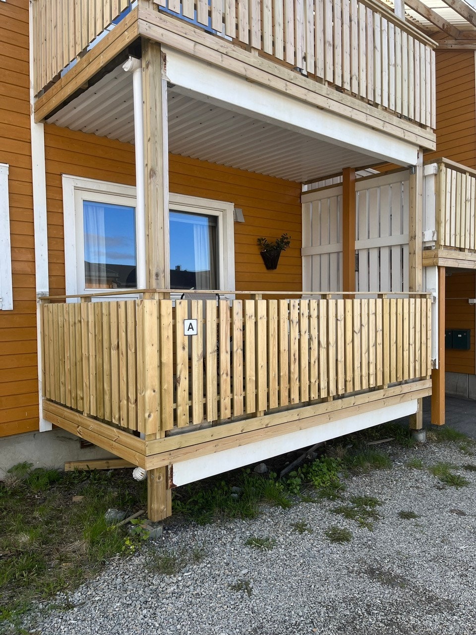 Terrasse. Leiligheten har en stk på hver side av enheten Galleribilde