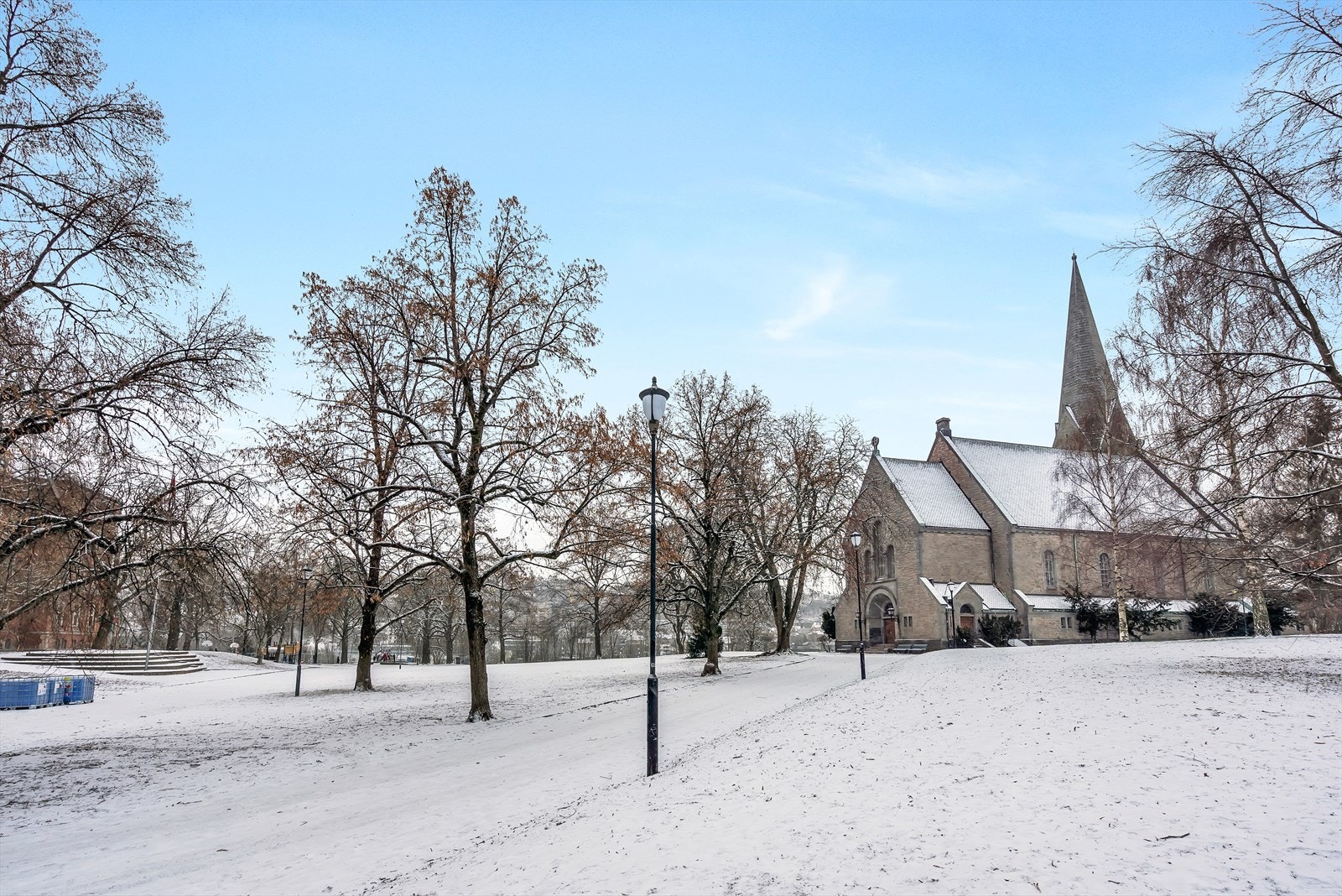 I nærmiljøet finner du Vålerenga kirke. Galleribilde
