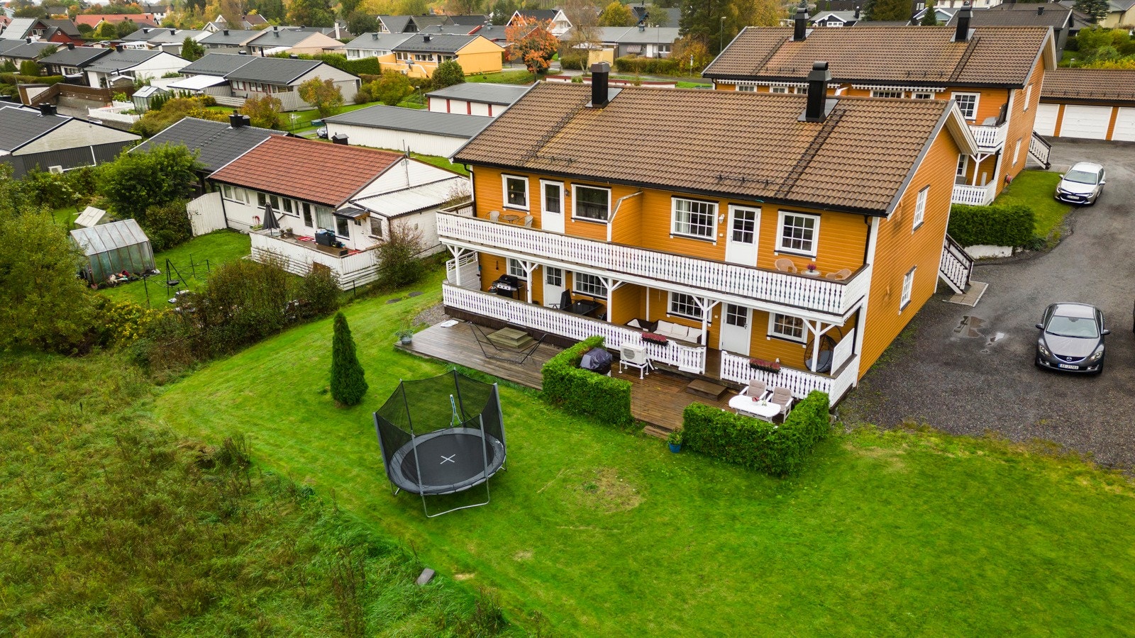 Boligen har vestvendt uteplass Galleribilde