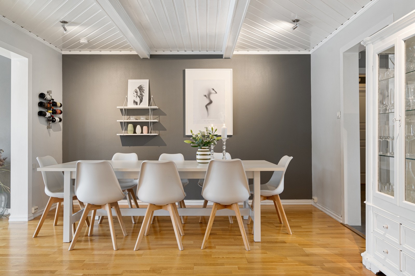 Her kan man dekke langbord til hyggelige lag for familie og venner Galleribilde