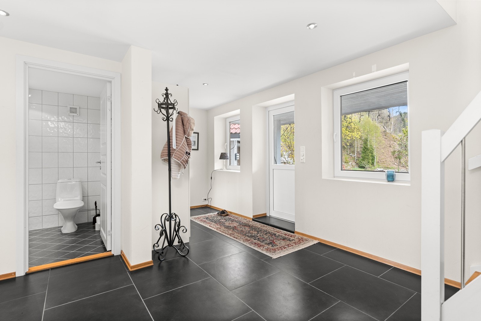 Inngangsparti. Galleribilde