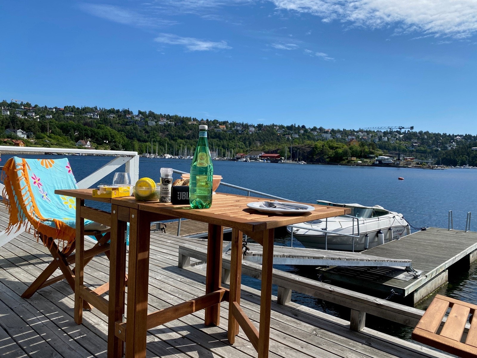 Sommerstemning badehus og brygge Galleribilde