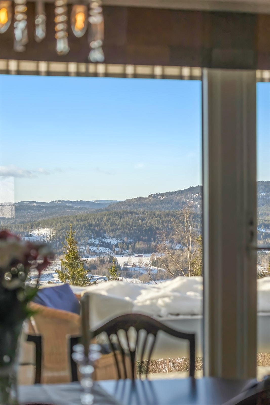 Flott utsikt å blikke ut til når man eksempel sitter ved spisebordet. Galleribilde