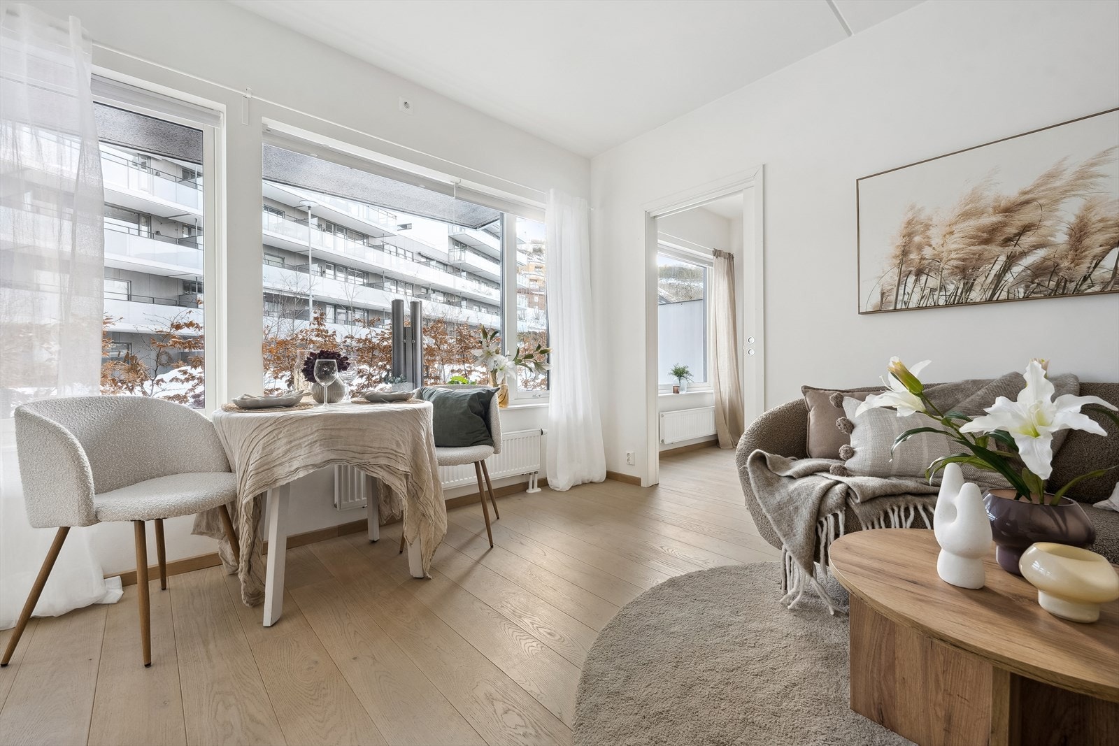 Luftig og sosial planløsning. Galleribilde