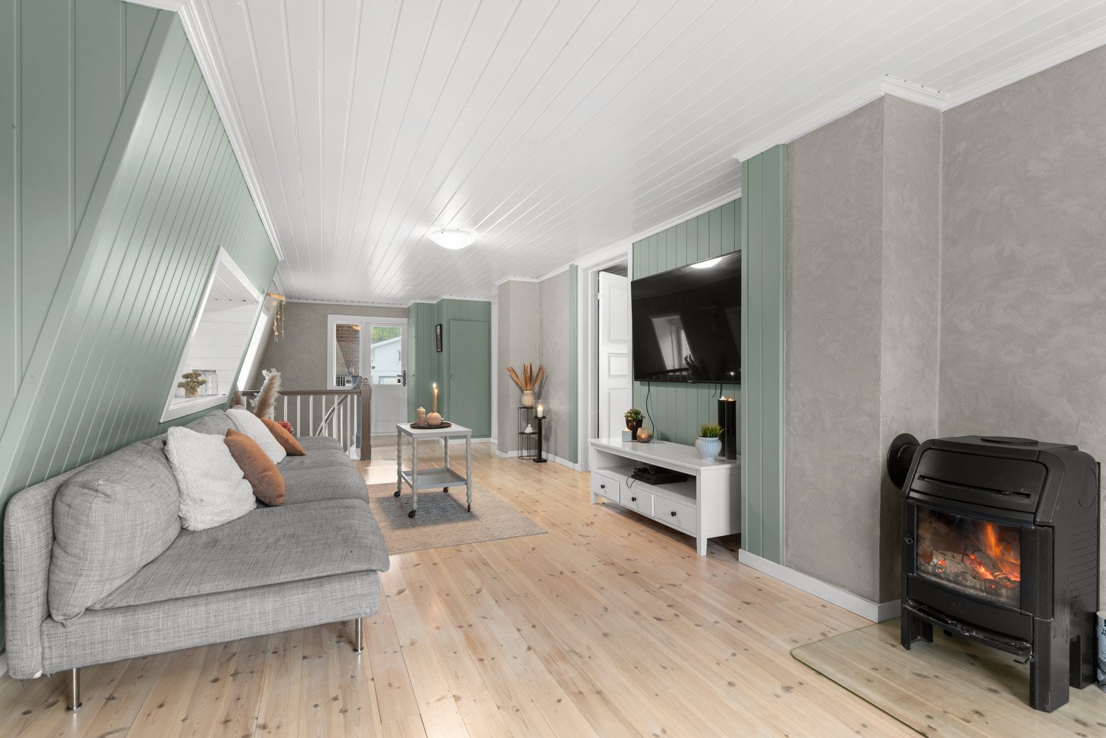 Vedovn i loftstua Galleribilde