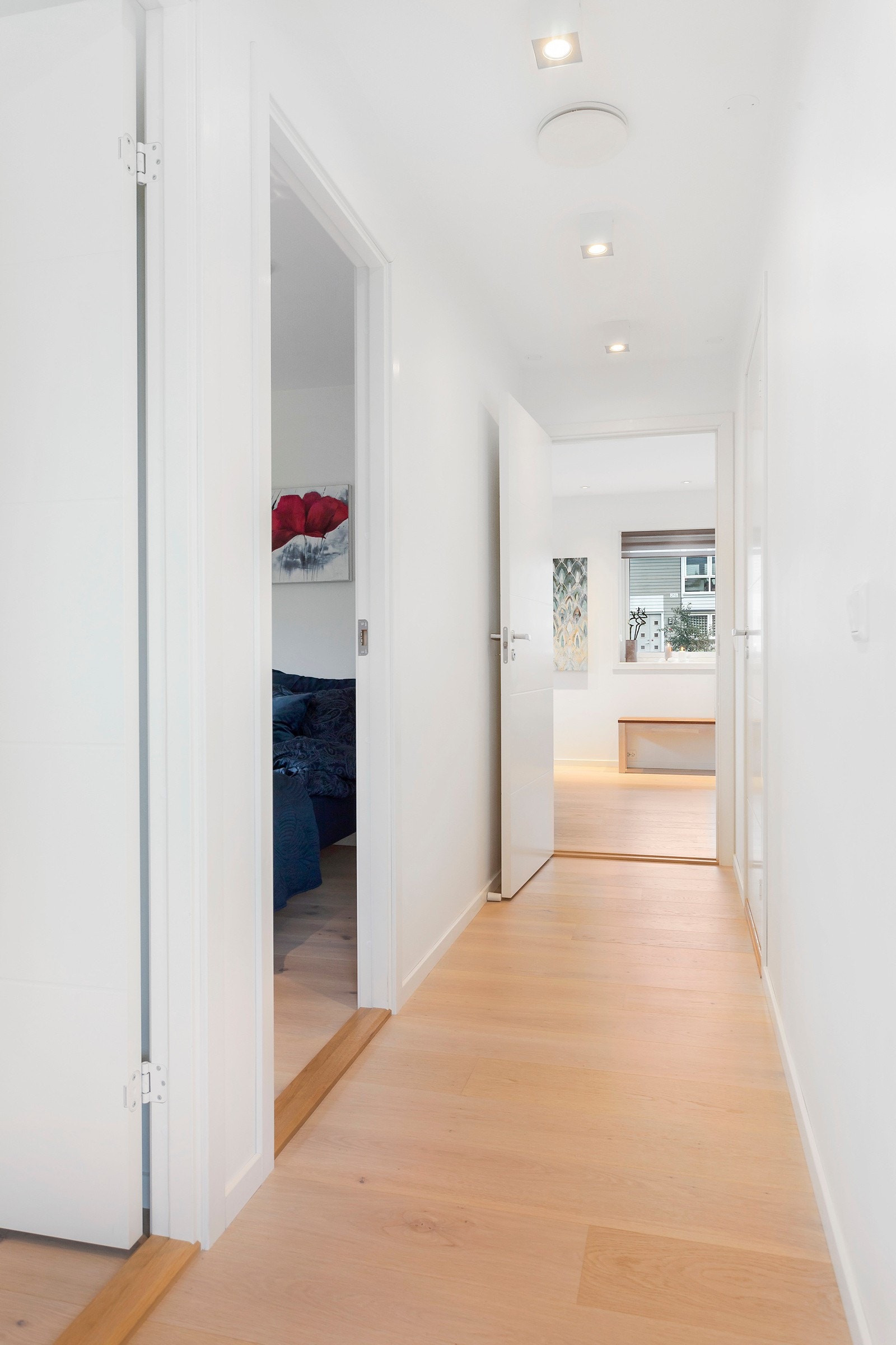 Flott og romslig hallrom. Galleribilde