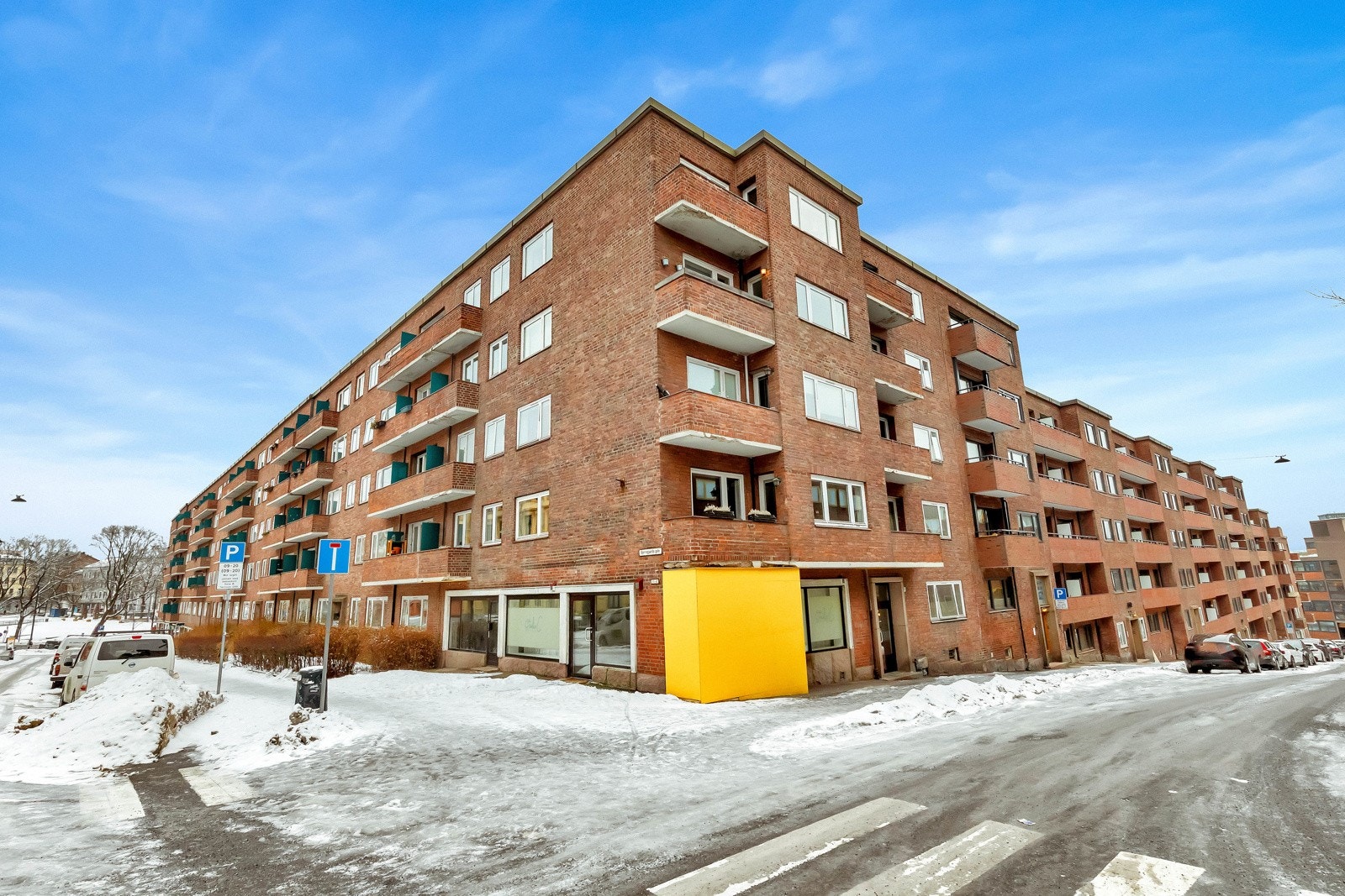 Casparis gate 9 ligger sentralt til på St. Hanshaugen, like i nærheten av Alexander Kiellands plass Galleribilde