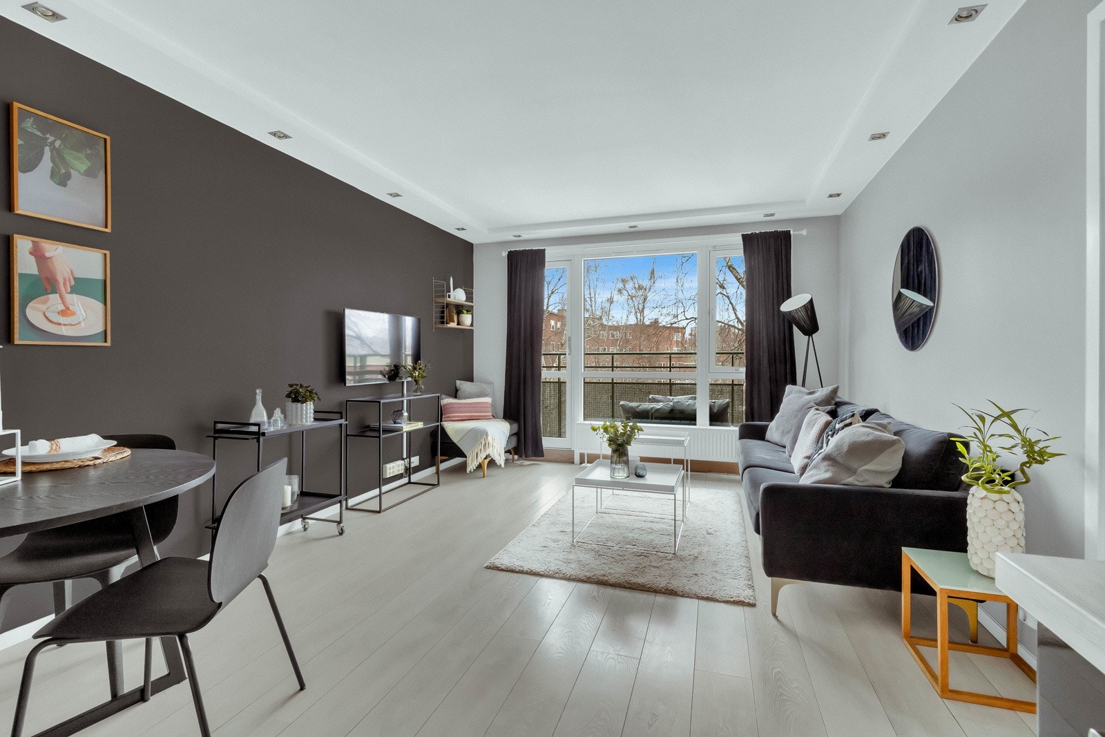 Dette er en lys og pen 2-roms toppleilighet sentralt beliggende på St.Hanshaugen Galleribilde