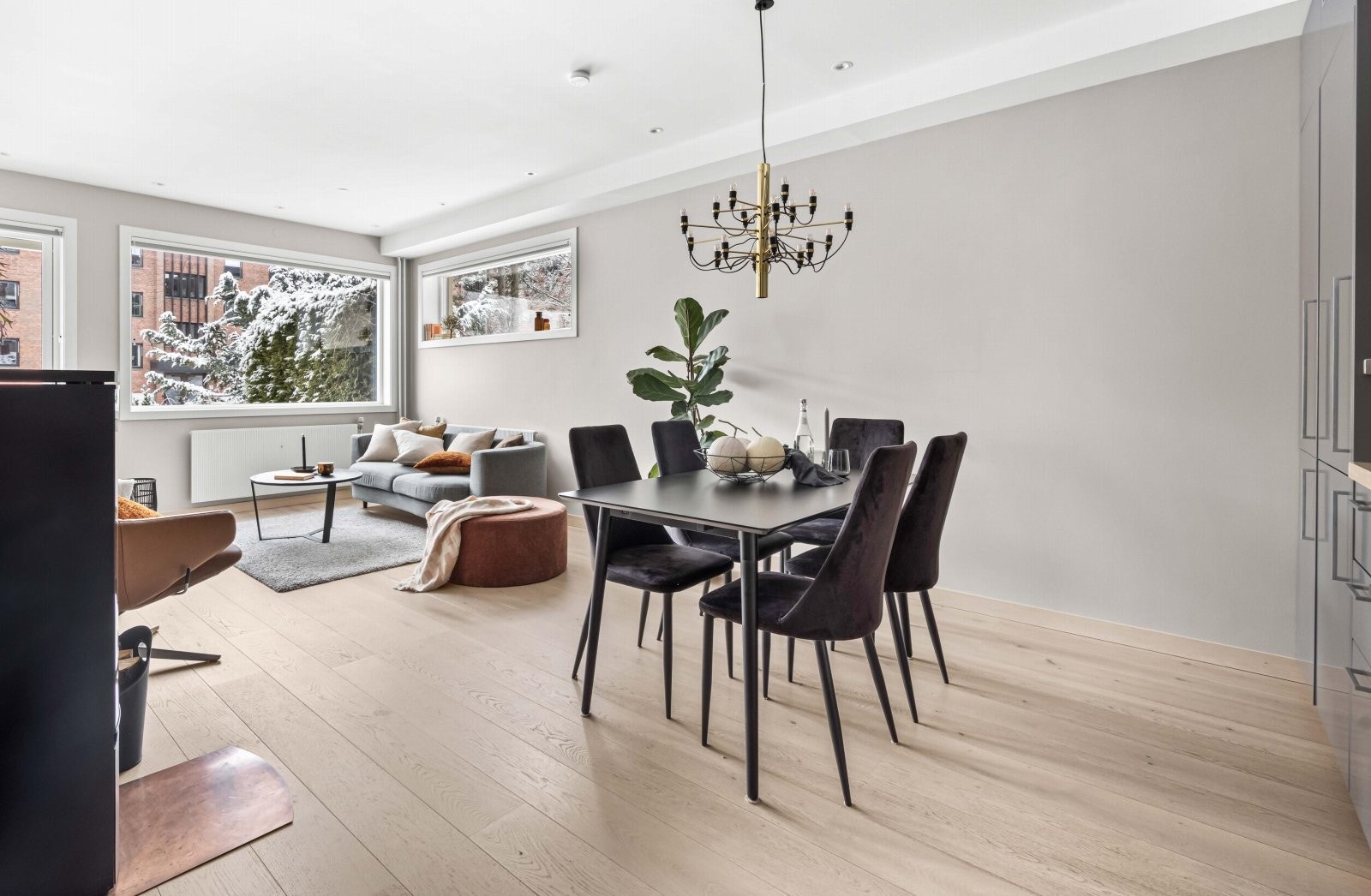 Velkommen til Ovenbakken 5 - Presentert av Elise Riise Johnsen v/Eie Bærum Galleribilde