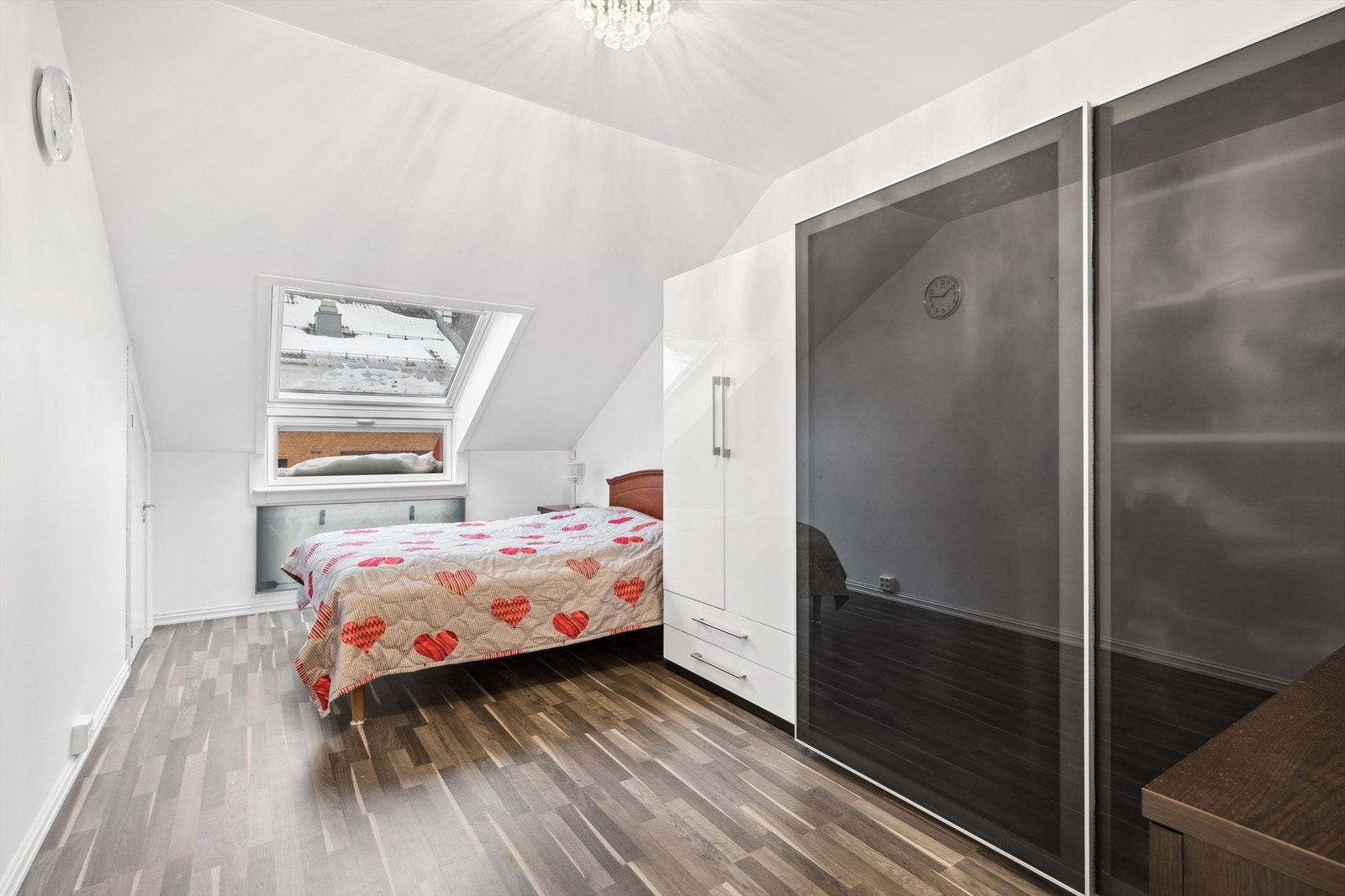 Leiligheten har tre gode og lune soverom Galleribilde