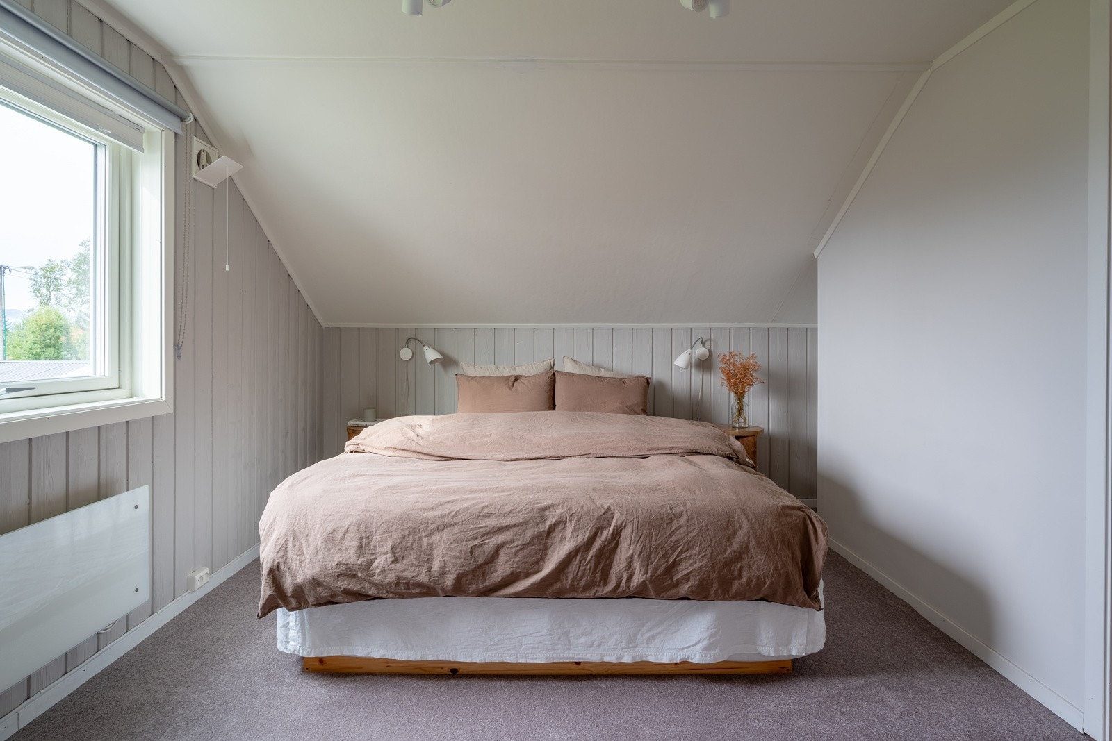 Dette gir nydelig utsikt og et herlig lysinnslipp Galleribilde