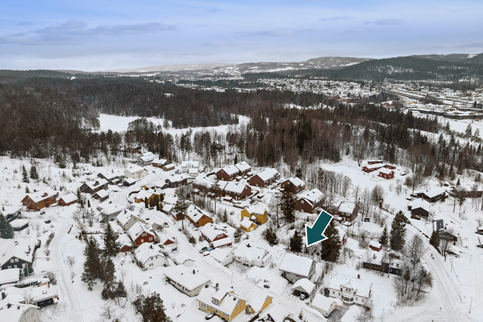 Her bor man i et naturskjønt område med direkte nærhet til Drengsrudvann og marka Galleribilde