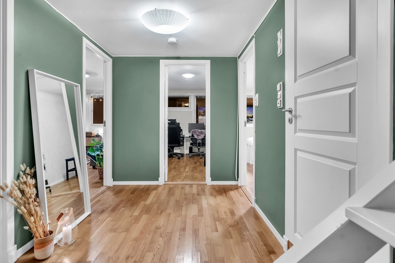 I denne etasjen finner du 3 soverom, baderom og bod Galleribilde