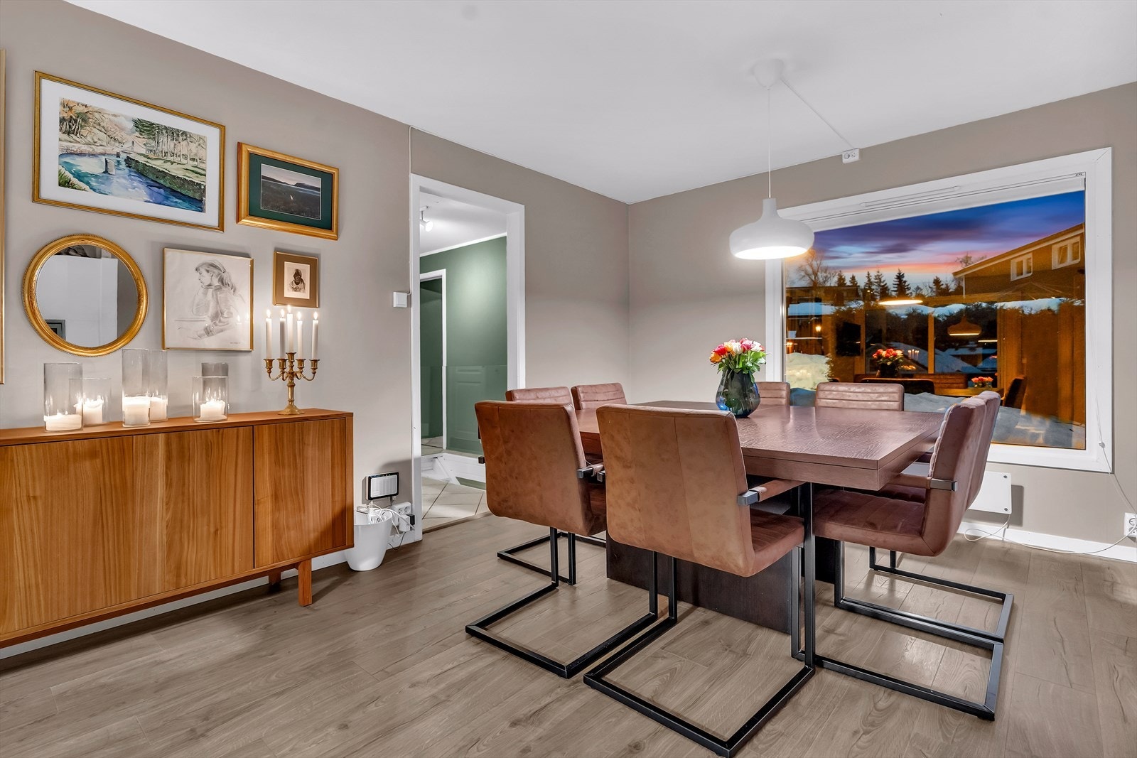 Hit kan du invitere venner og familie til middag eller høytider Galleribilde