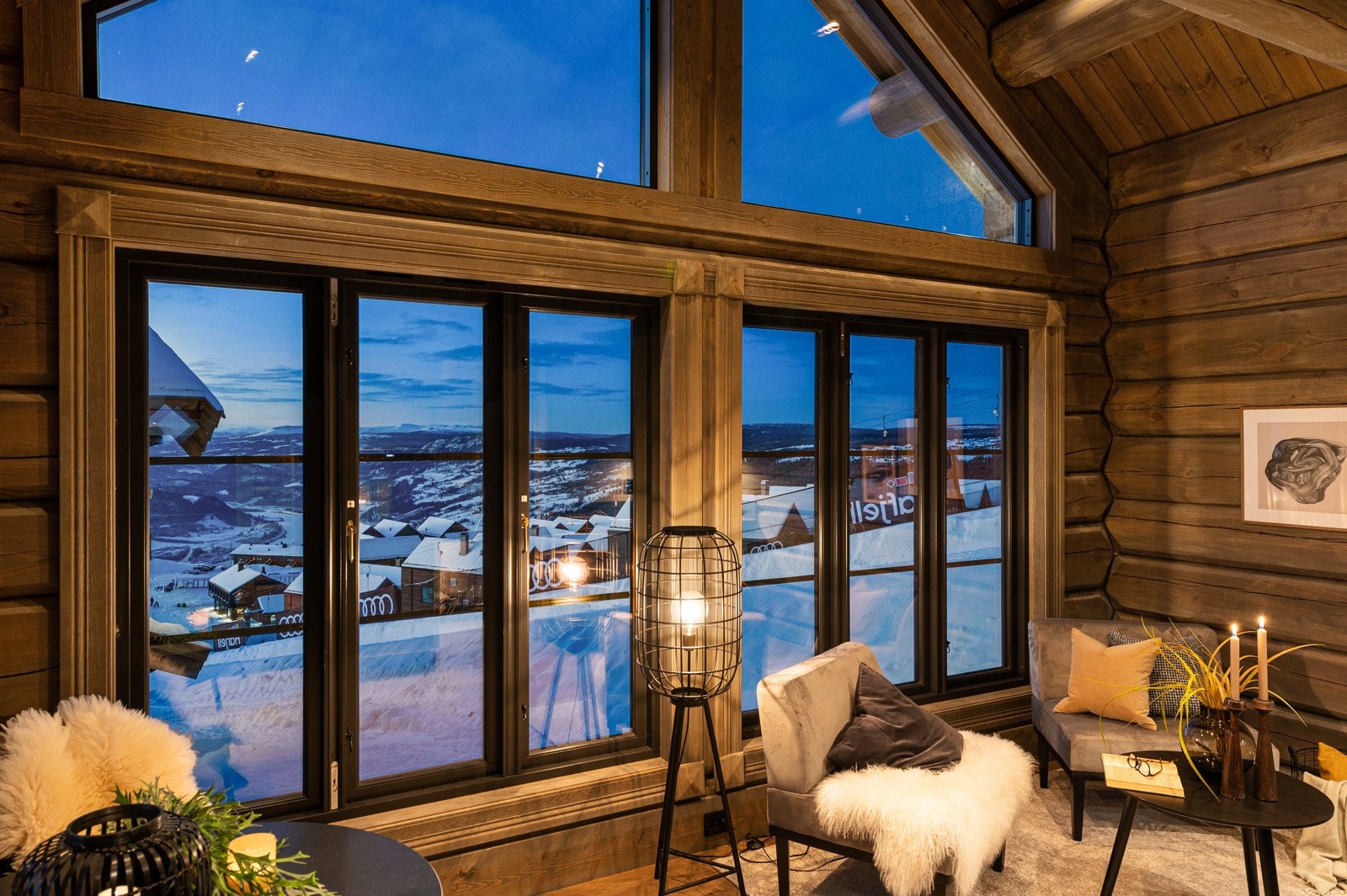 Like rå utsikt også fra annekset Galleribilde