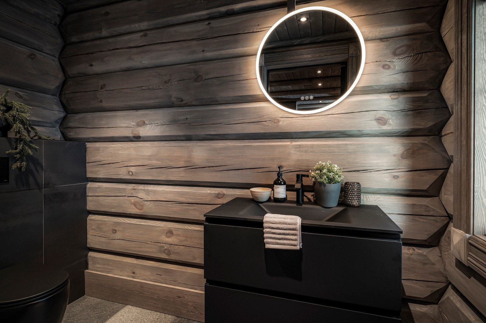 Moderne design på wc rommet Galleribilde