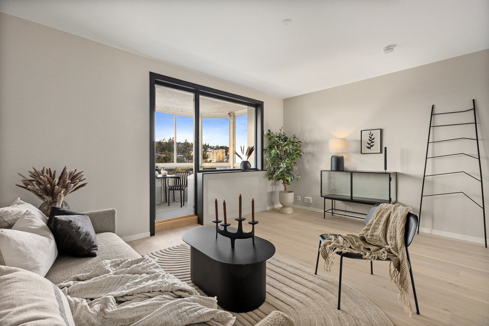 PrivatMegleren Renommé presenterer Rugveien 5! Galleribilde