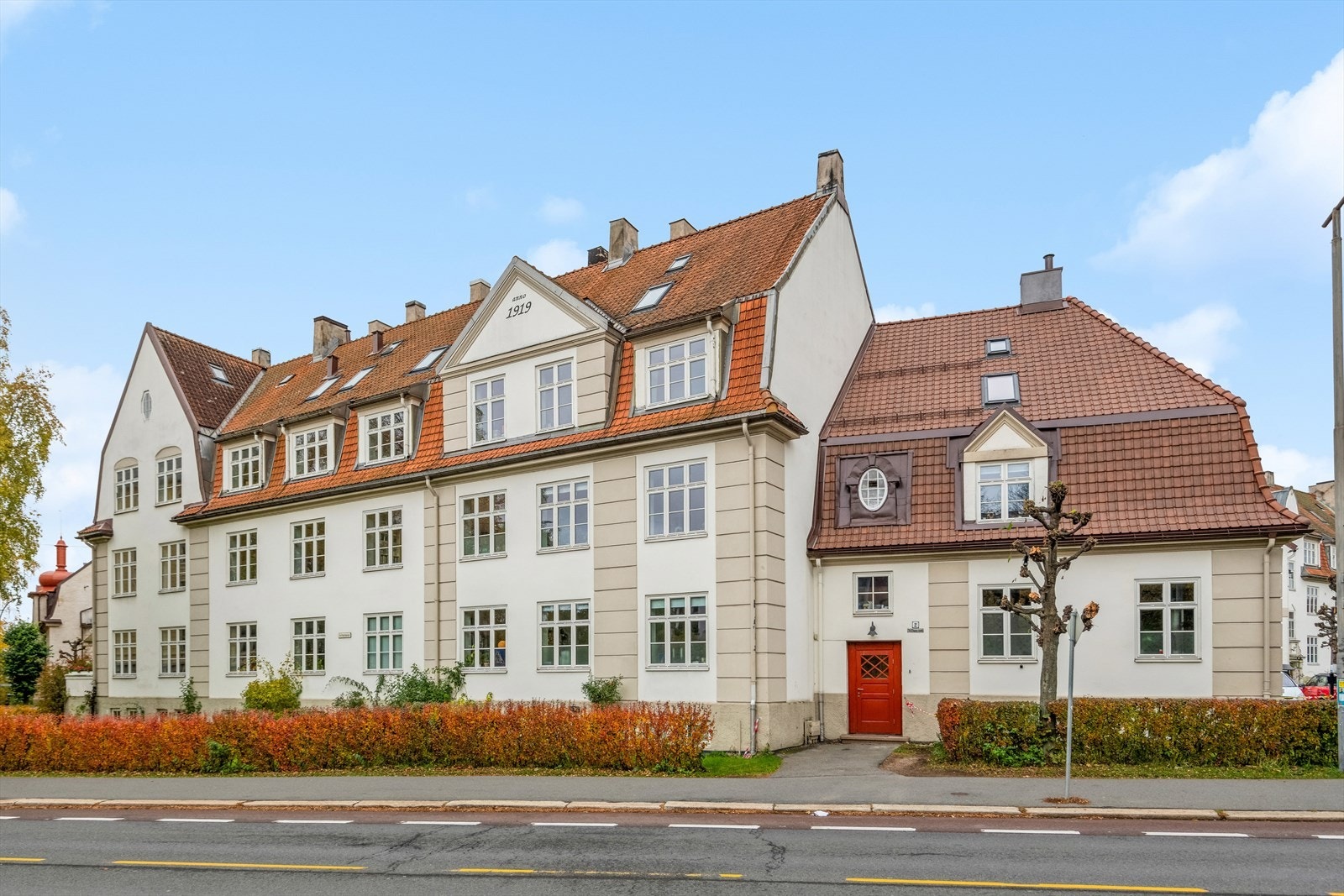 Borettslaget har 20 p-plasser som leies ut etter venteliste. Galleribilde