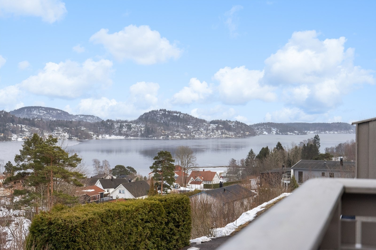 Utsikt fra balkongen ved kjøkkenet. Galleribilde