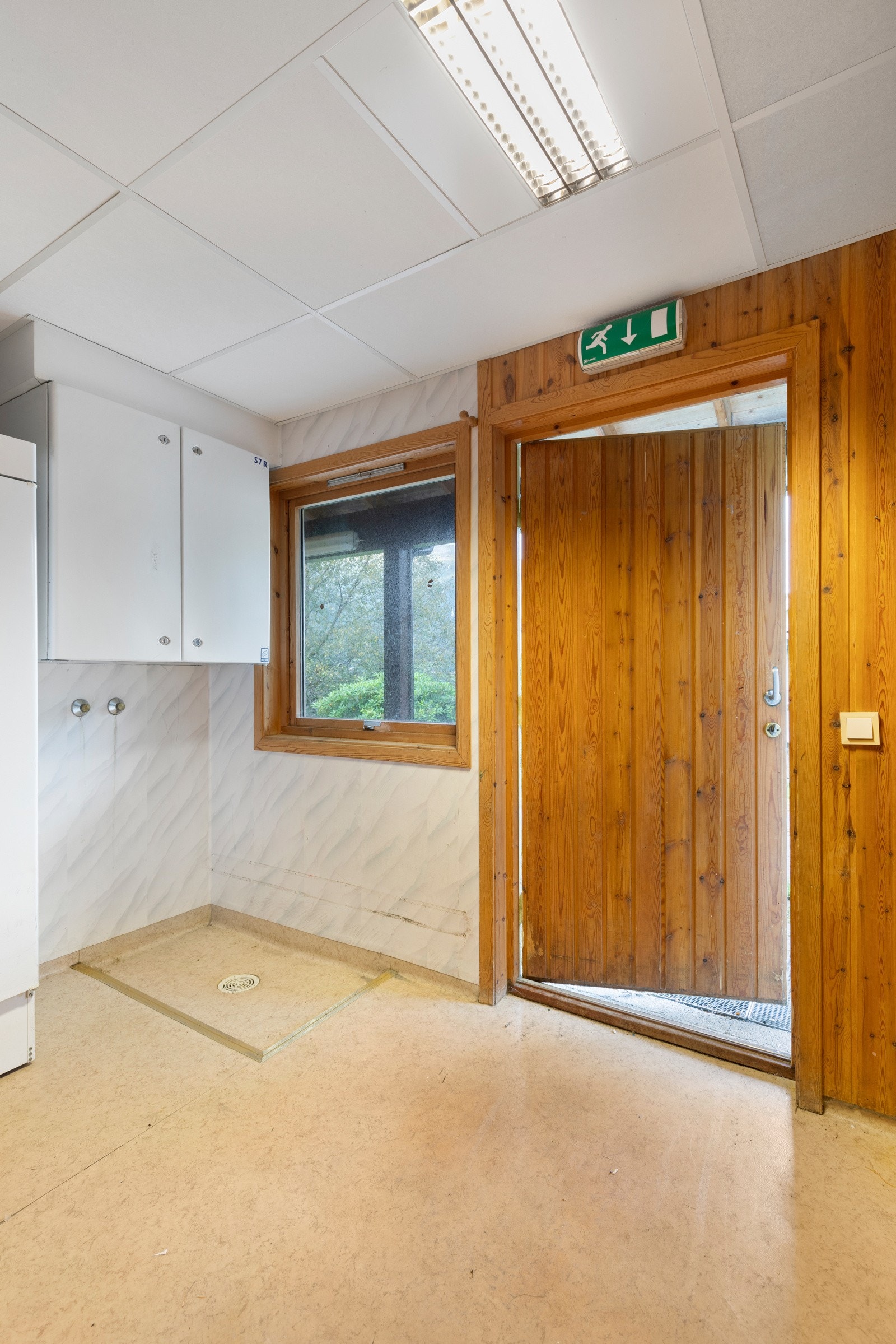 Vindfang i underetasjen. Galleribilde