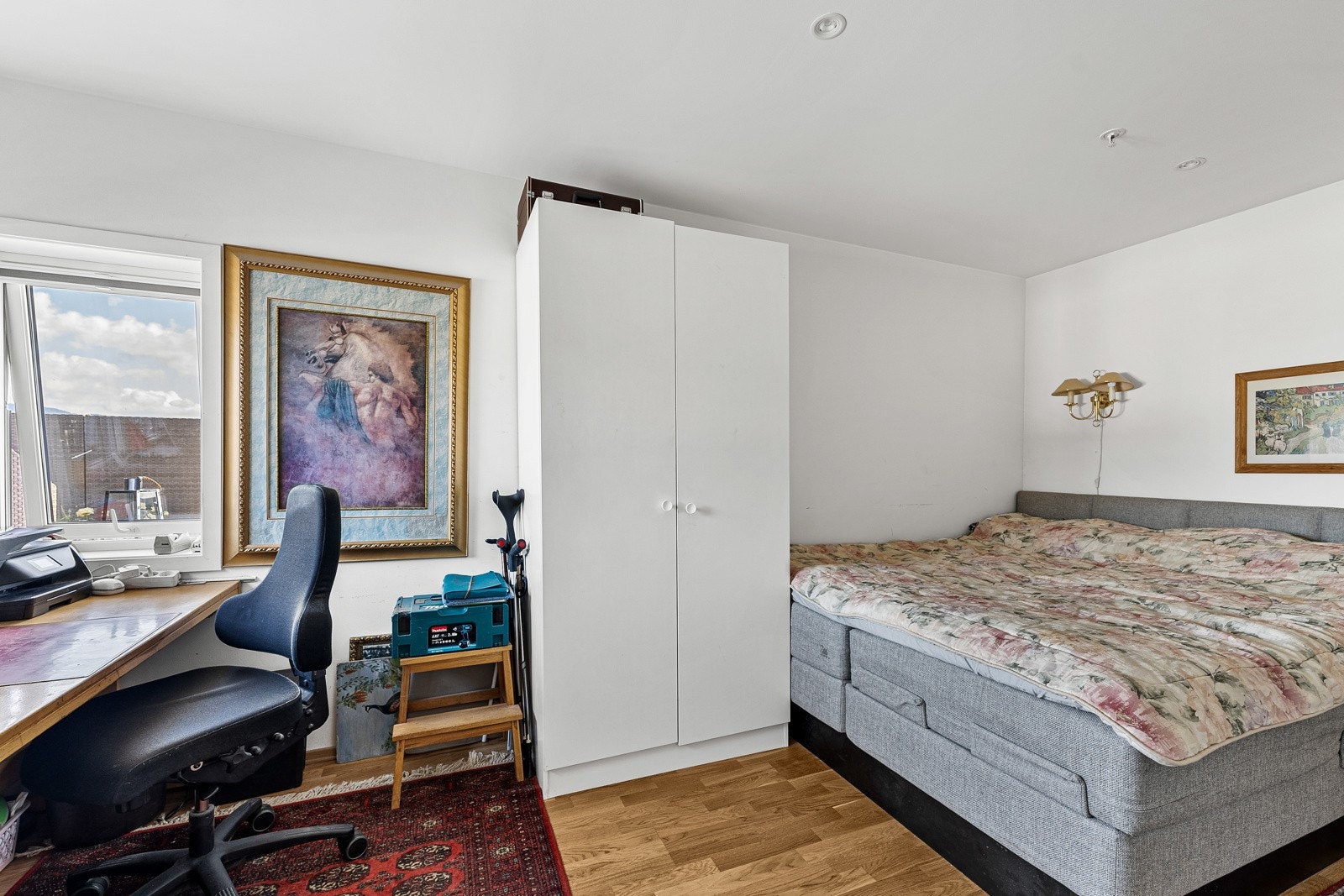 Ene soverommet er i dag kombinert med hjemmekontor Galleribilde