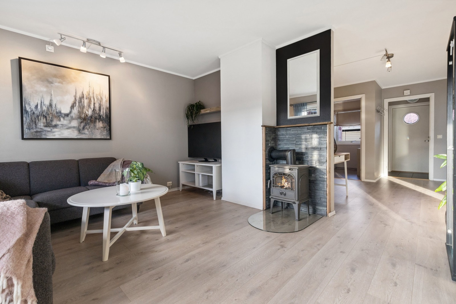 Stue mot gang Galleribilde