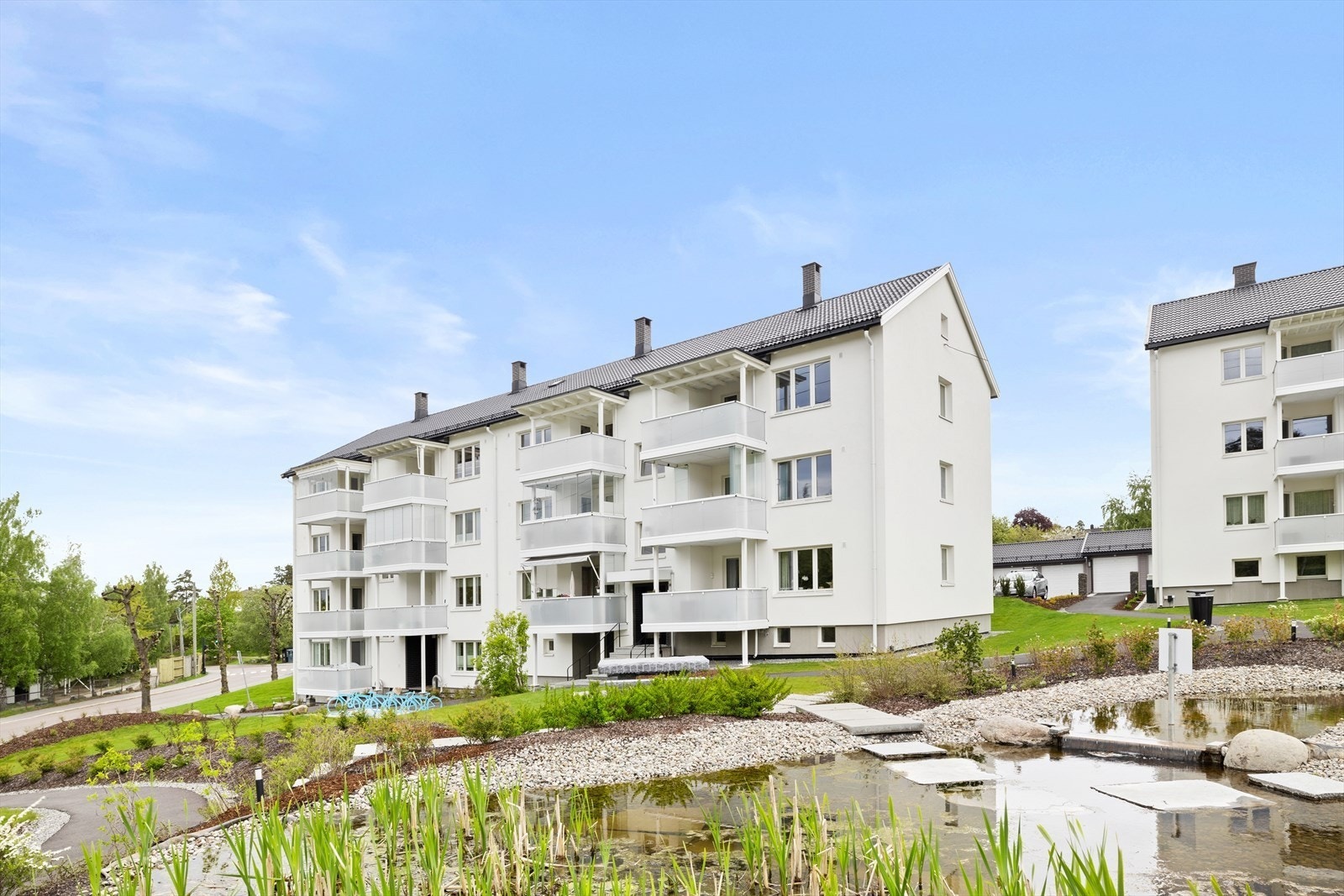 Borettslaget har nylig gjort store oppgraderinger og påkostninger. Se salgsoppgaven for mer informasjon. Galleribilde