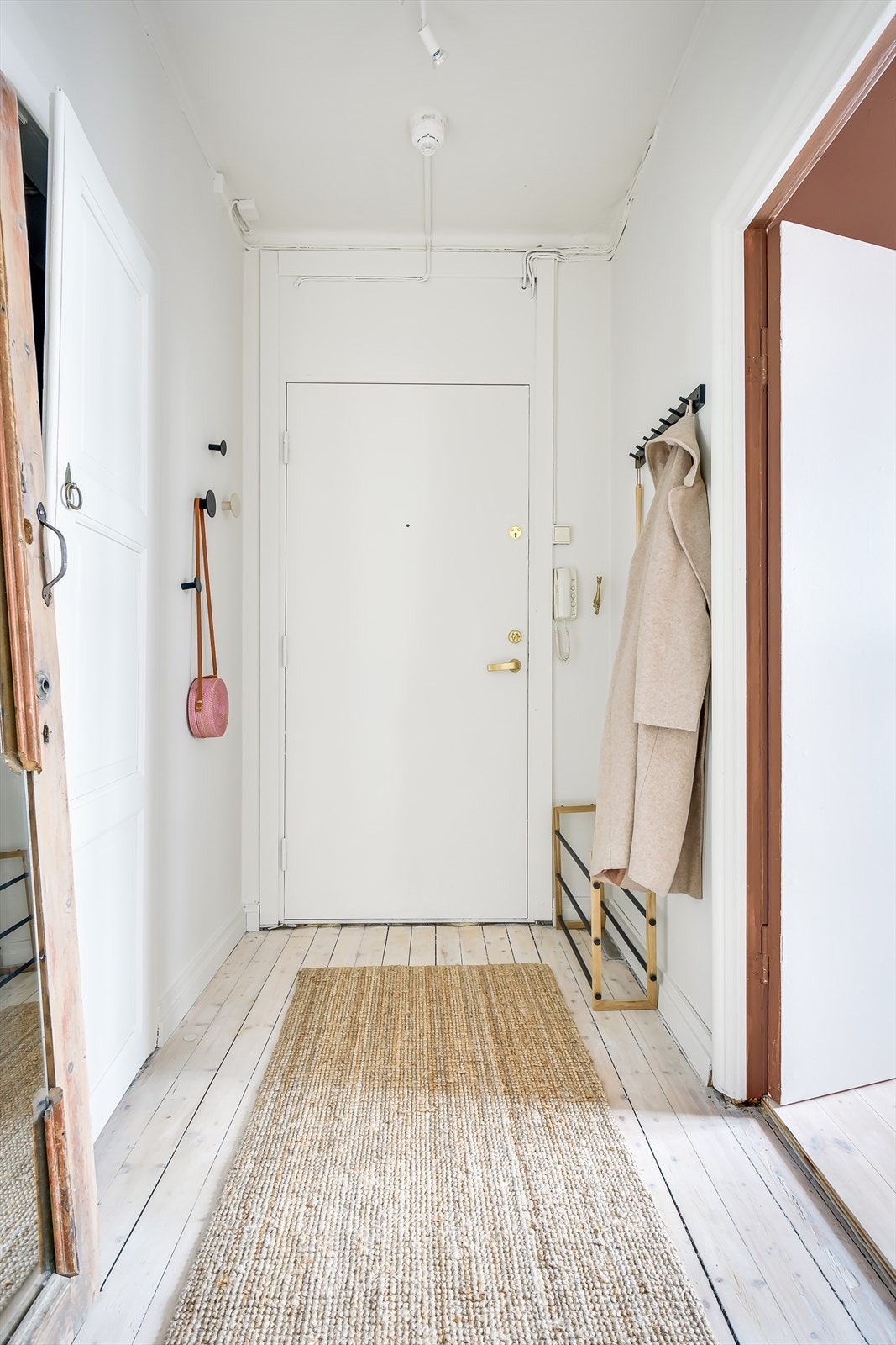 Leiligheten disponerer en kjeller- og loftsbod. Galleribilde