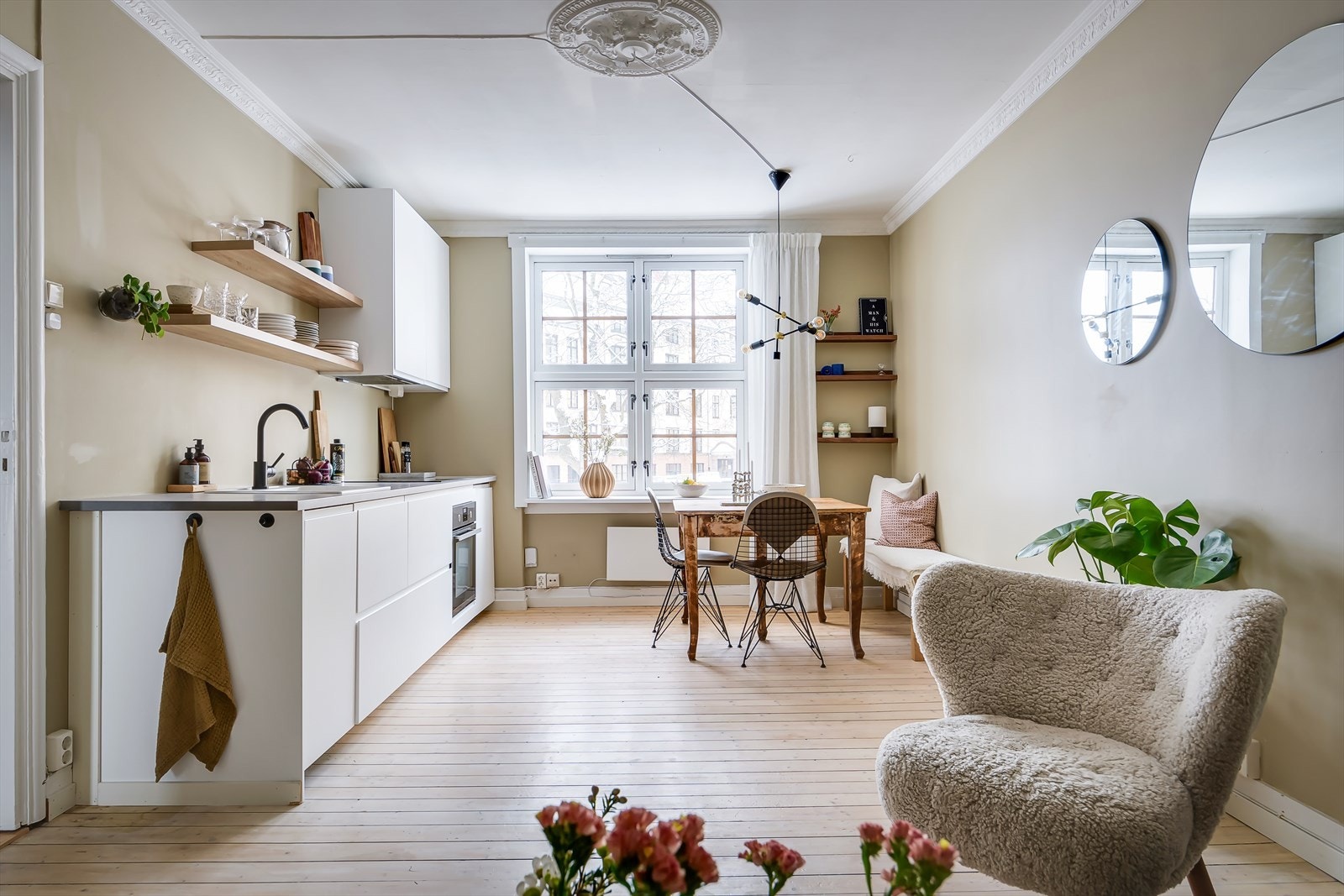 Velkommen til flotte Dynekilgata 9A - Presentert av Silje Heggø v/ Nordvik Torshov! Galleribilde