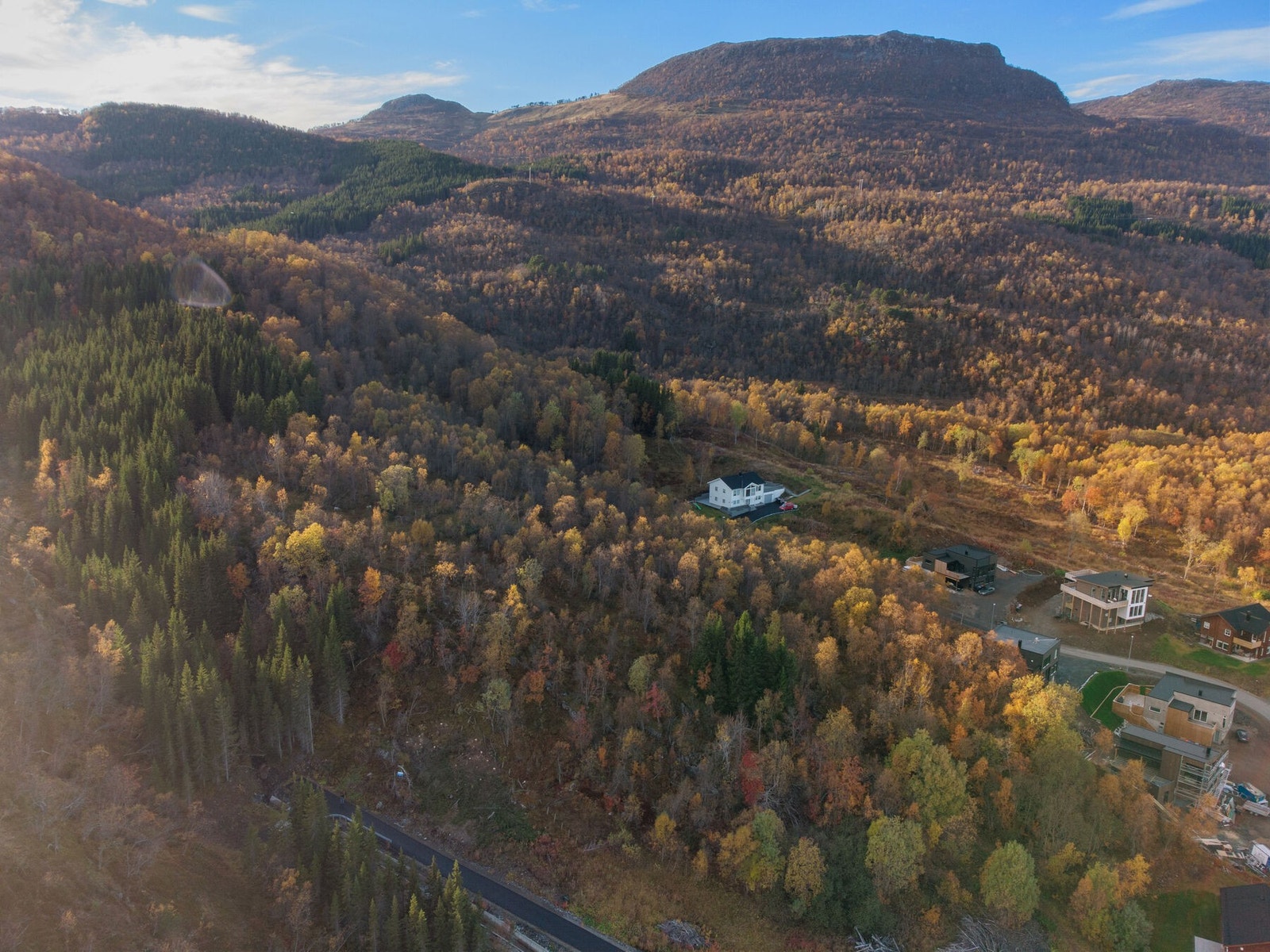 Her får du umiddelbar nærhet til skogen og fantastiske turområder! Galleribilde