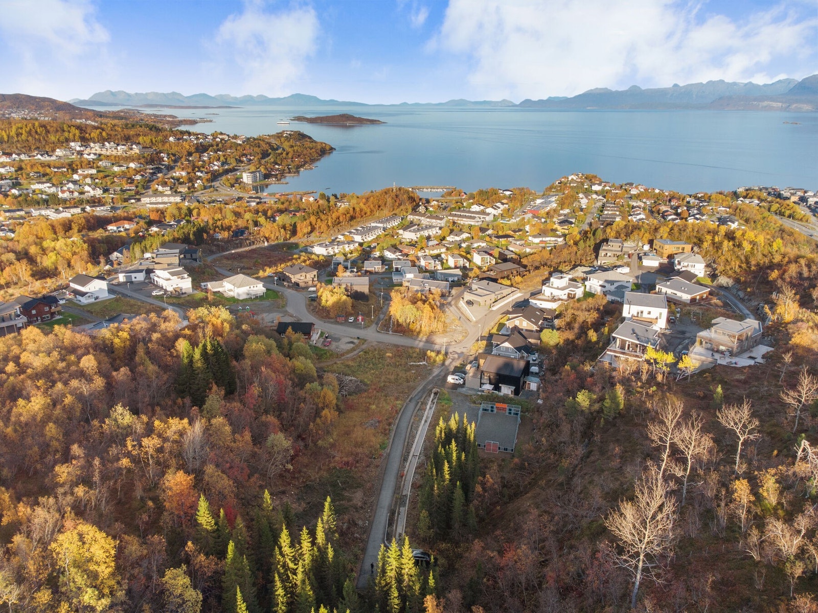 Kontakt megler for en hyggelig tomtebefaring! Galleribilde