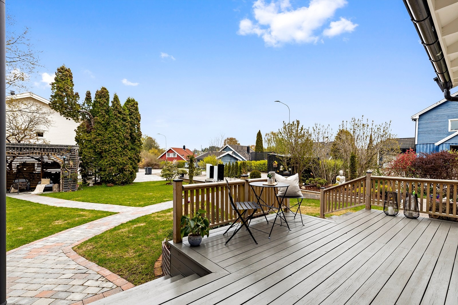 Ved inngangspartiet til to boenheter Galleribilde