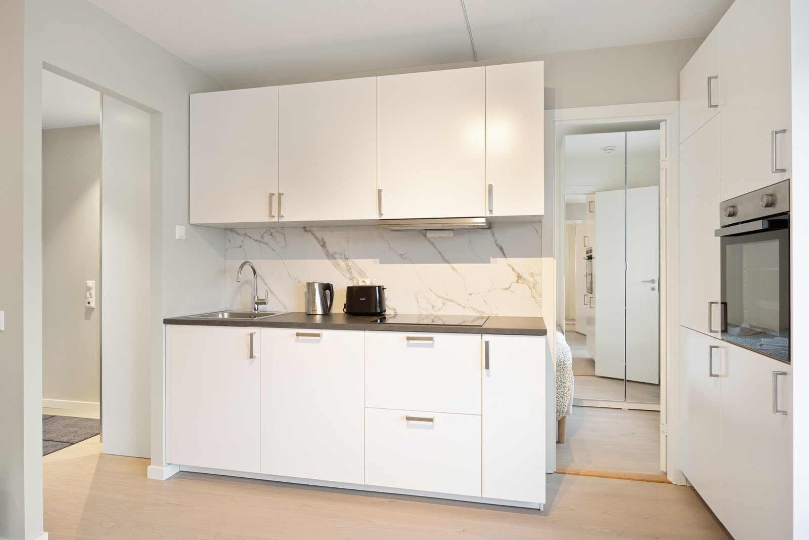 Lekker, totalrenovert leilighet (alt av dokumentasjon foreligger). Topp standard og god planløsning. Galleribilde