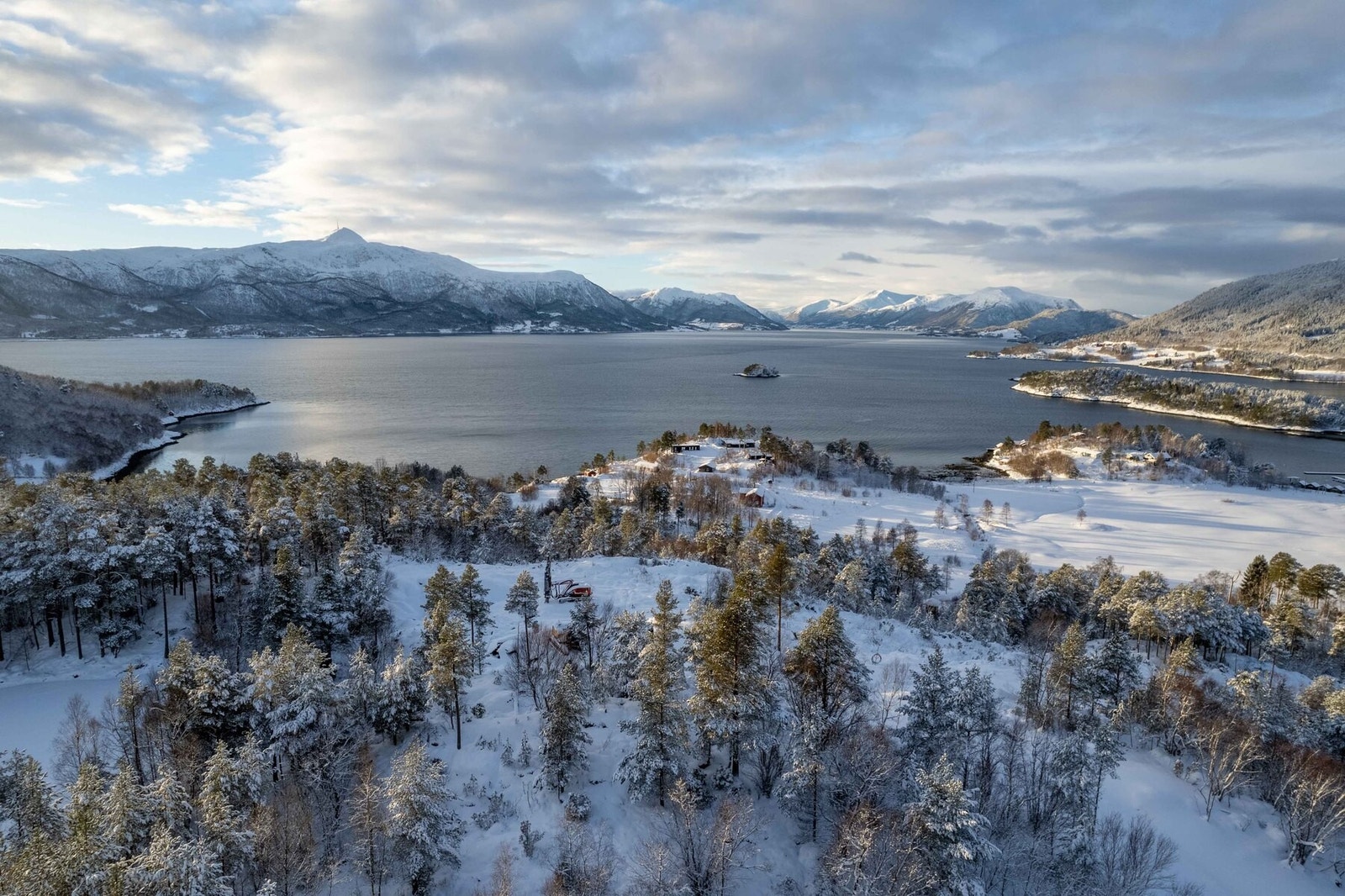 Mange flotte topper som kan bestiges på vinteren også! Galleribilde