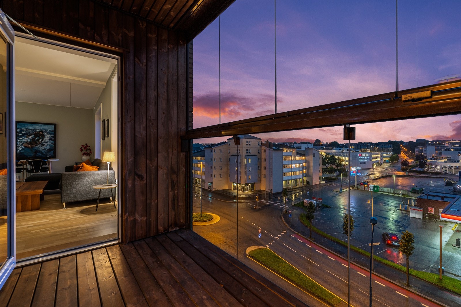 Den innglassede balkongen kan du bruke hele året! Galleribilde