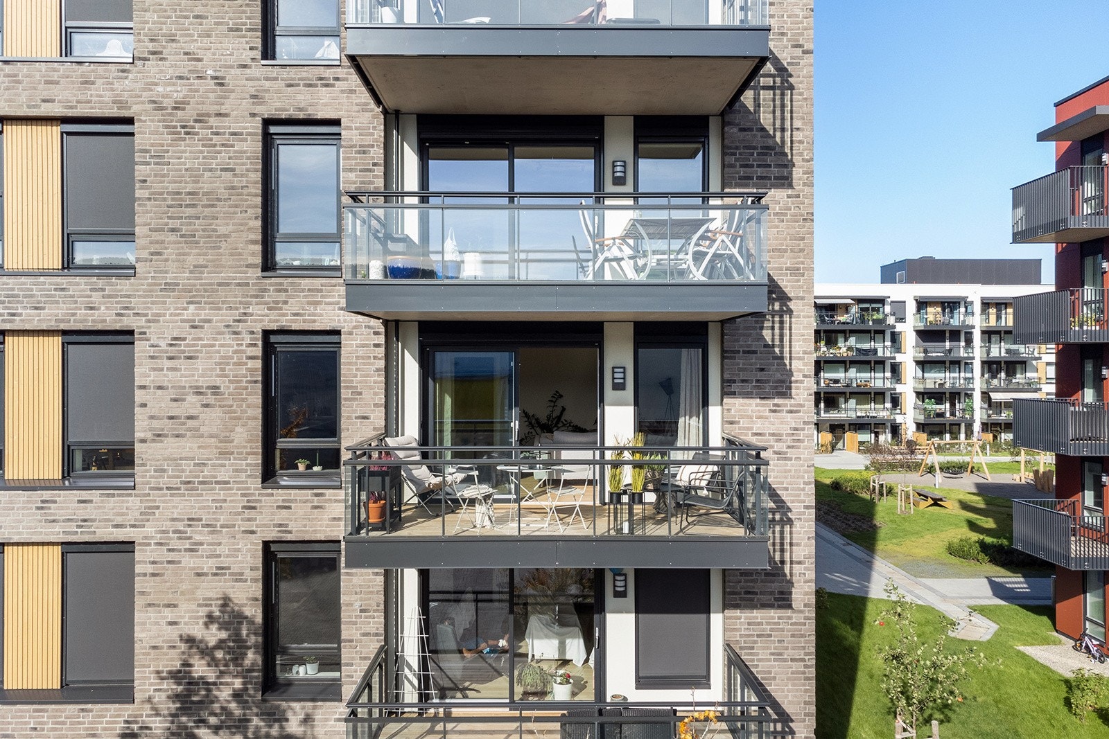 Leiligheten ligger i byggets 3. etasje med heis fra bakkeplan. Galleribilde
