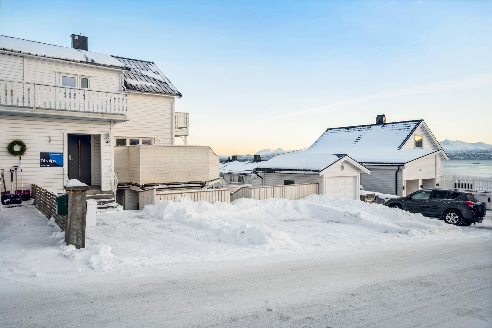 En romslig familiebolig med sentral beliggenhet i Hagebyen er ledig for nye beboere. Galleribilde