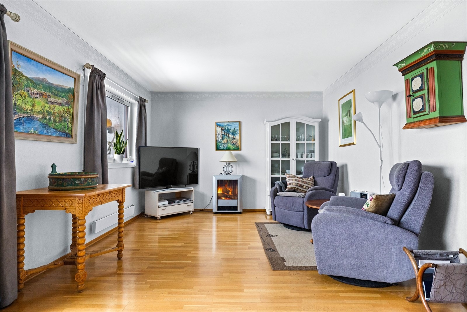 Stuen kan deles inn i flere soner. Galleribilde