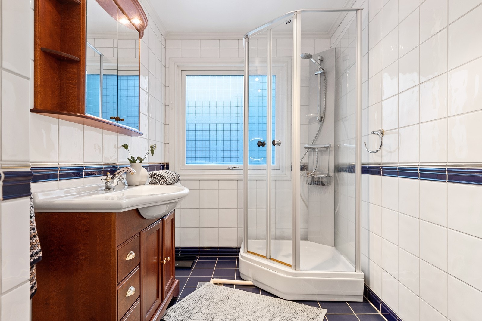 Badet er av god størrelse. Det er av eldre dato Galleribilde