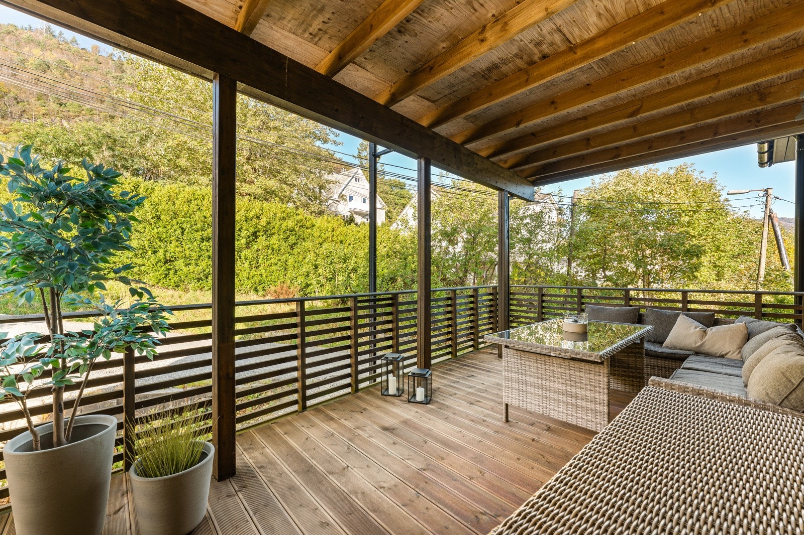 Fra gangen er det utgang til balkongen. Galleribilde