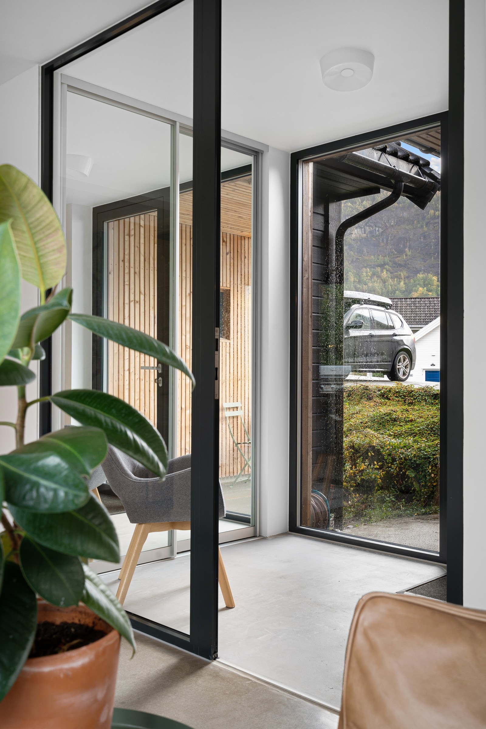 Lekkert inngangsparti i påbygget. Galleribilde