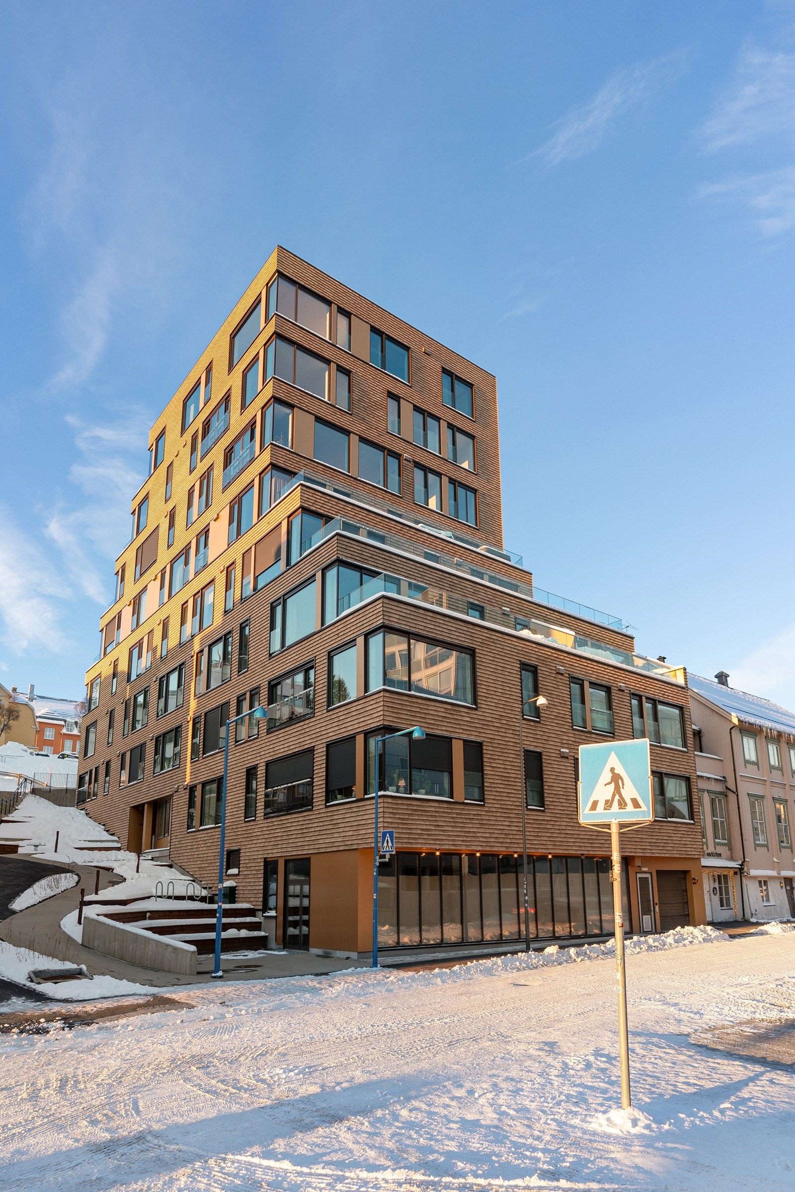 Leiligheten ligger på hjørnet i 4. etasje. Galleribilde