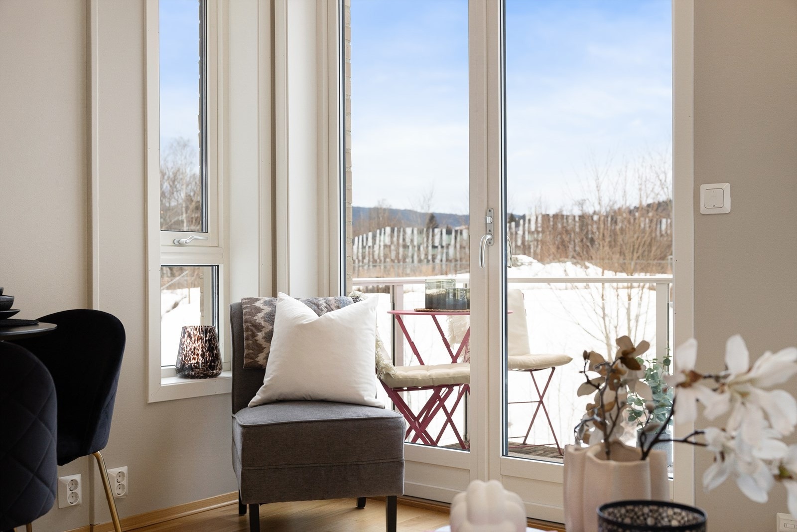 Hyggelig utsyn og gode lysforhold. Galleribilde