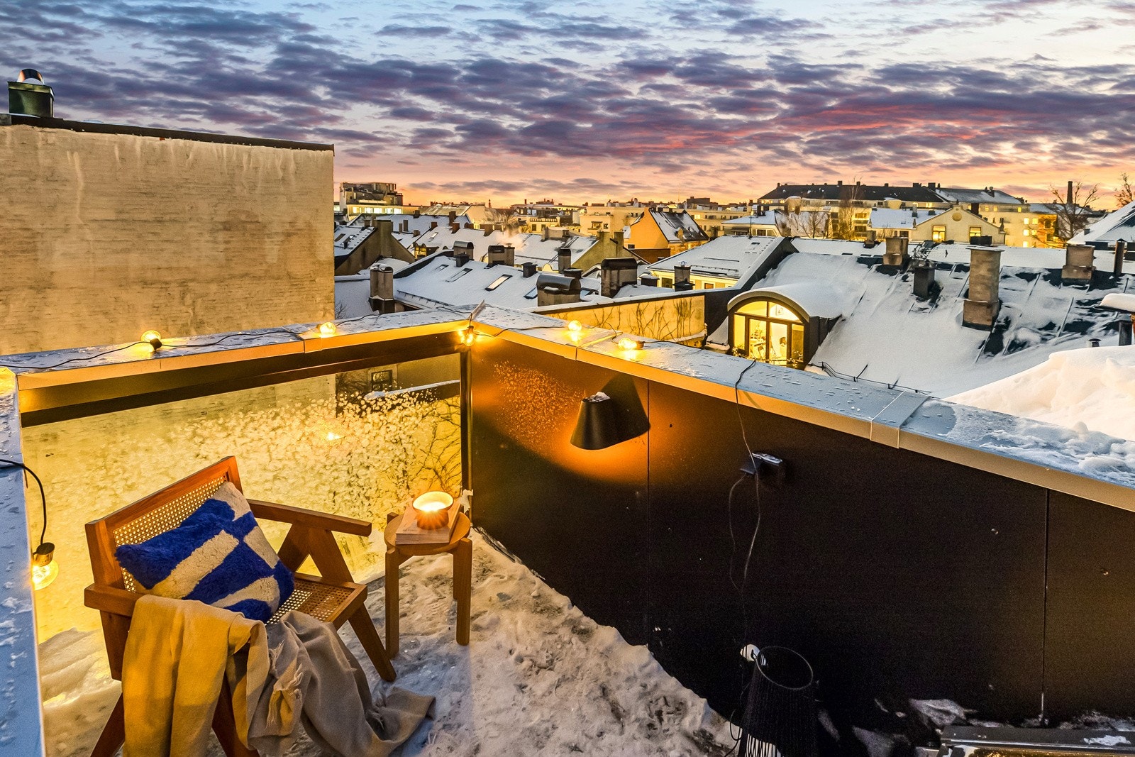 Nybygd loftsleilighet i 2023 med privat takterrasse på ca. 4 m² i klassisk bygård, med tilbaketrukket beliggenhet på Frogner. Galleribilde