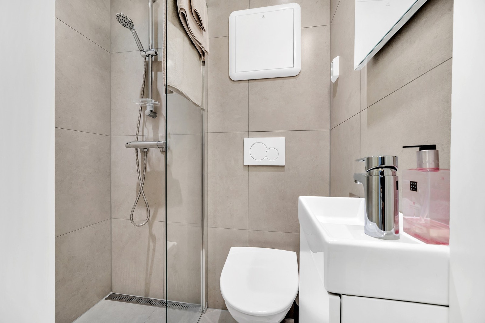 Lekkert bad fra 2021 som er vurdert til TG0 av takstmann. Galleribilde