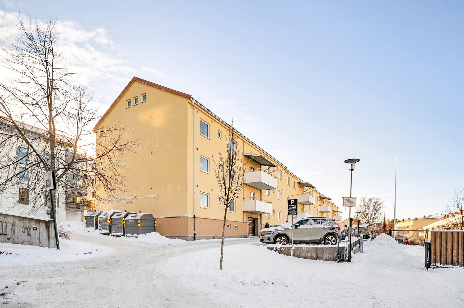 Rosenborg borettslag er et veldrevet borettslag med god økonomi og fast vaktmester. Galleribilde