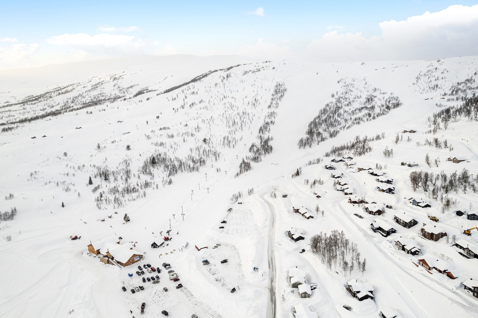 ...samt 5 skitrekk og nedløp i varierande vanskelighetsgrad. Galleribilde