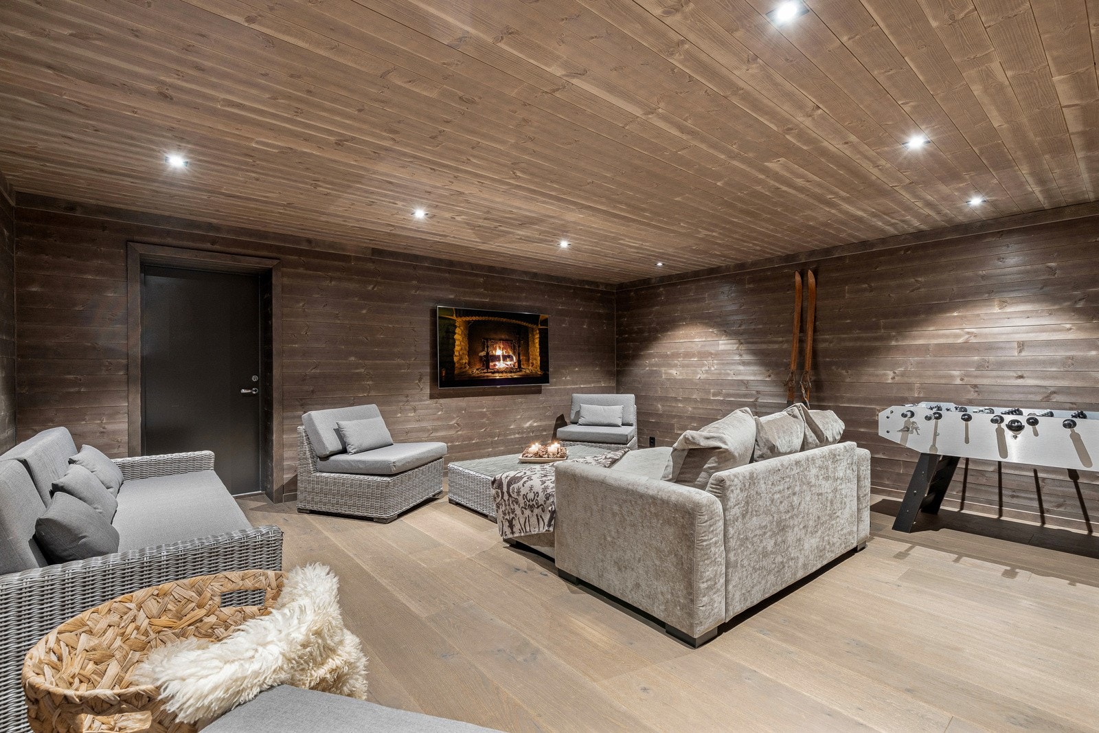 Her er det også plass til ulike sitjesoner, eller fleire aktivitetsbord for dei små. Galleribilde